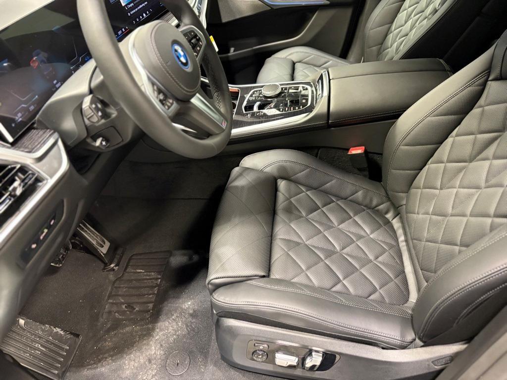 new 2025 BMW X5 PHEV car, priced at $84,040