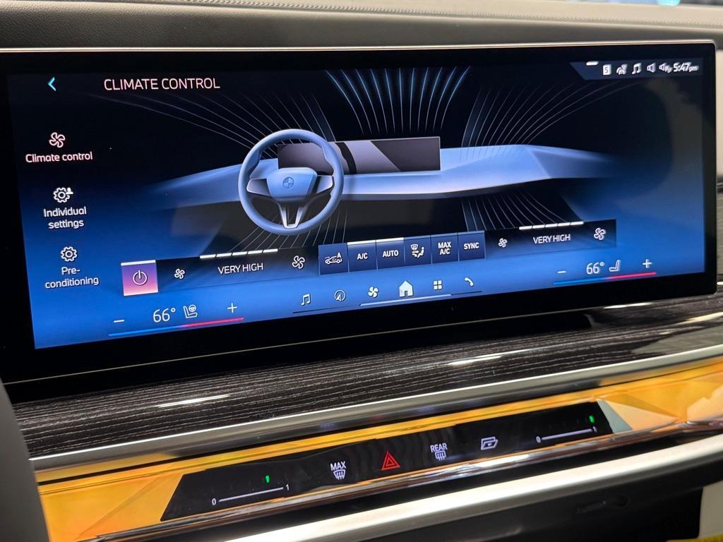 new 2025 BMW 740 car, priced at $105,980