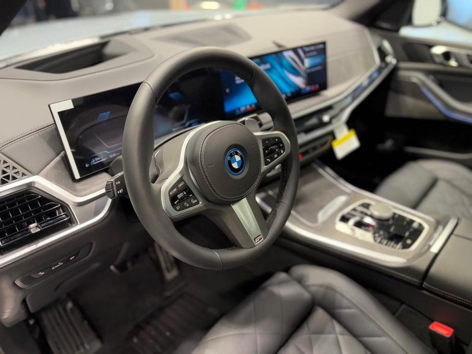 new 2025 BMW X5 PHEV car, priced at $82,680