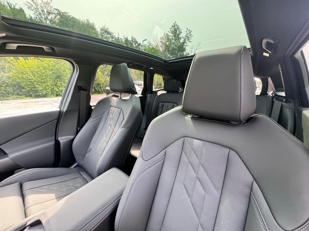 new 2025 BMW X3 car, priced at $54,285