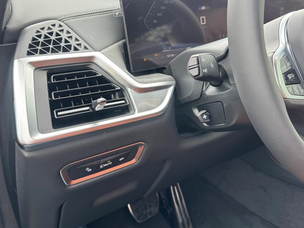 new 2026 BMW X7 car, priced at $120,610