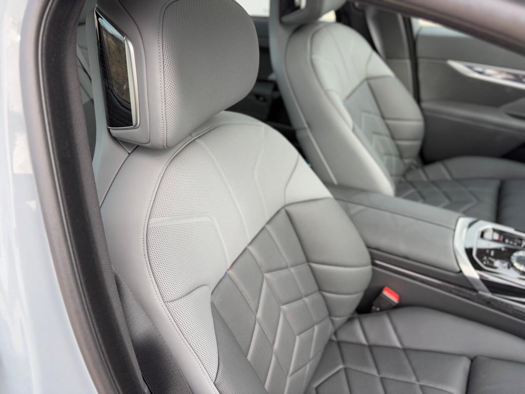 new 2025 BMW 750e car, priced at $112,255