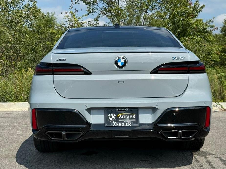 new 2024 BMW 760 car, priced at $128,415