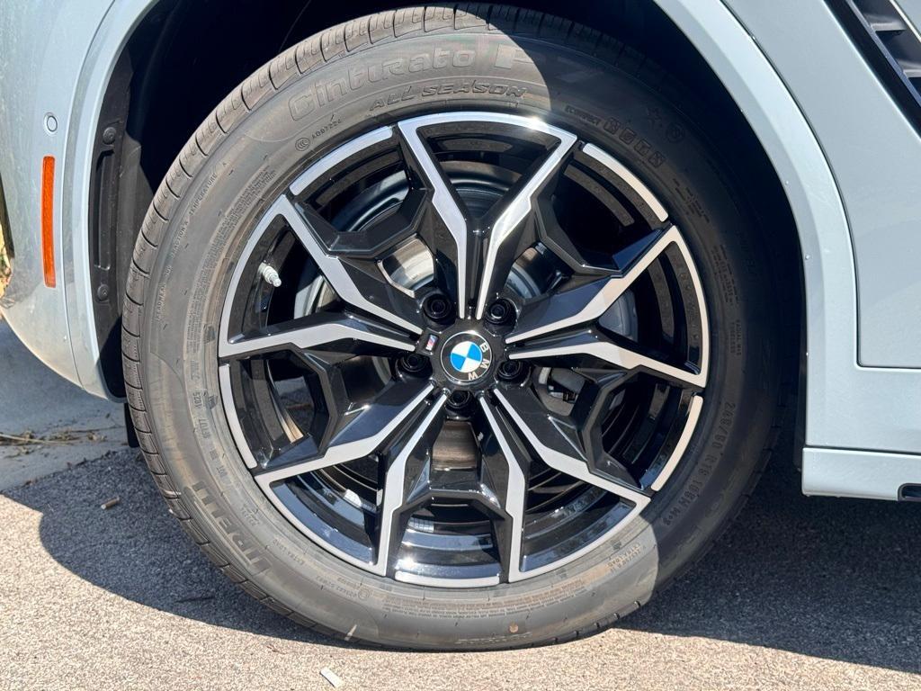 new 2025 BMW X4 car, priced at $67,200