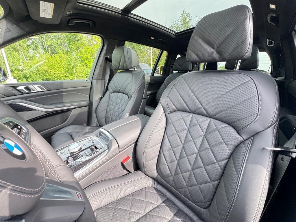 new 2026 BMW X7 car, priced at $95,755