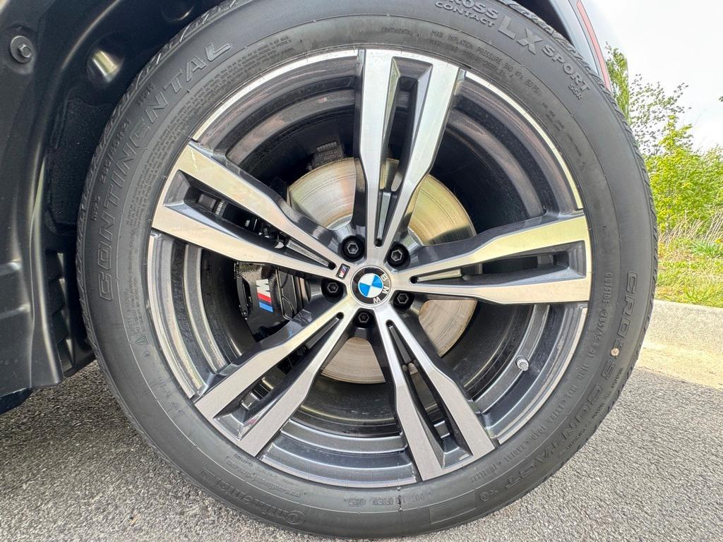 new 2026 BMW X7 car, priced at $95,755