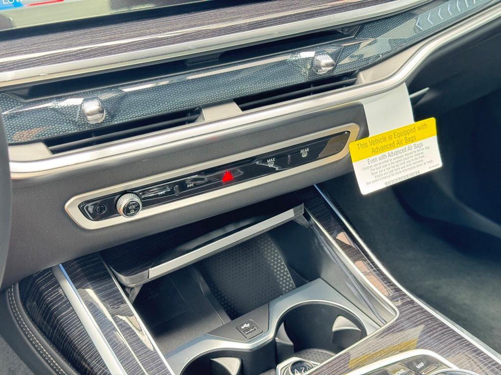 new 2026 BMW X7 car, priced at $95,755