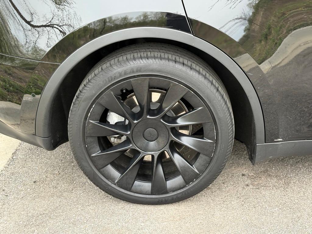 used 2021 Tesla Model Y car, priced at $27,000
