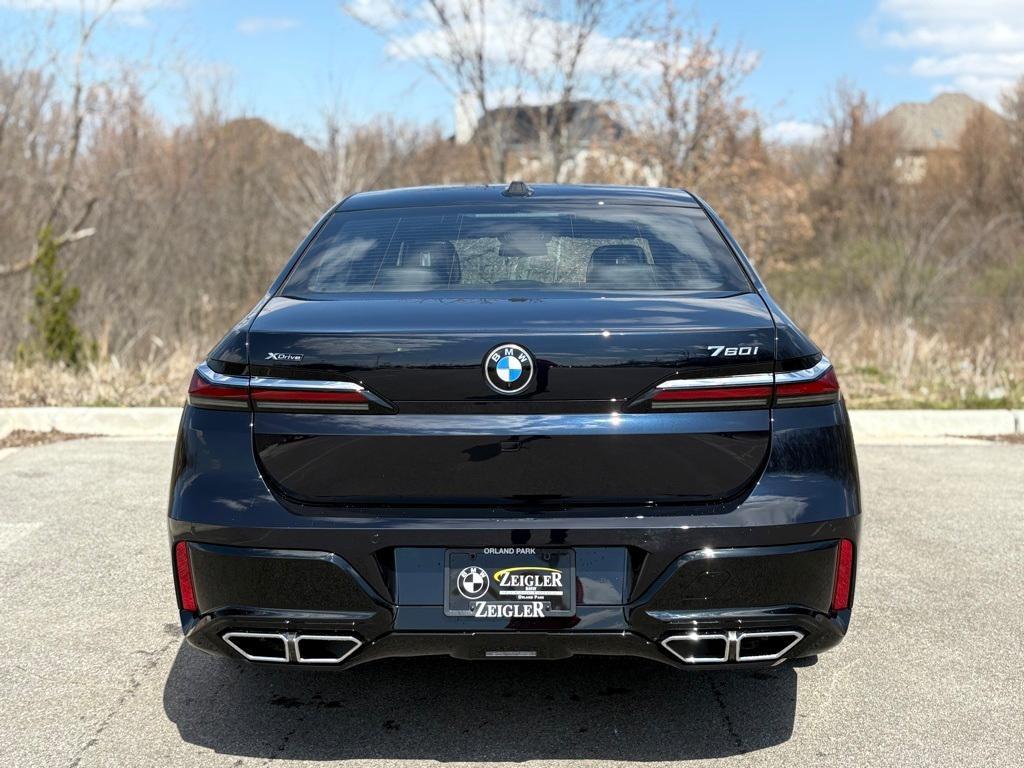 new 2025 BMW 760 car, priced at $123,575