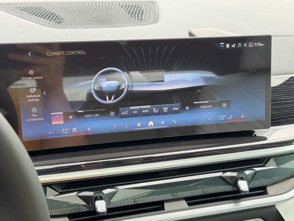 new 2026 BMW X7 car, priced at $95,085