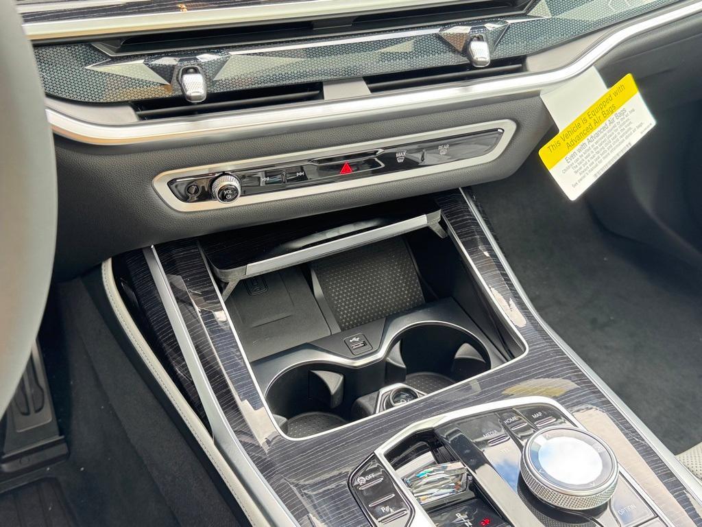 new 2026 BMW X7 car, priced at $95,085