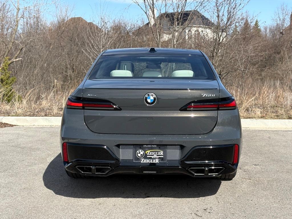 new 2025 BMW 760 car, priced at $132,485