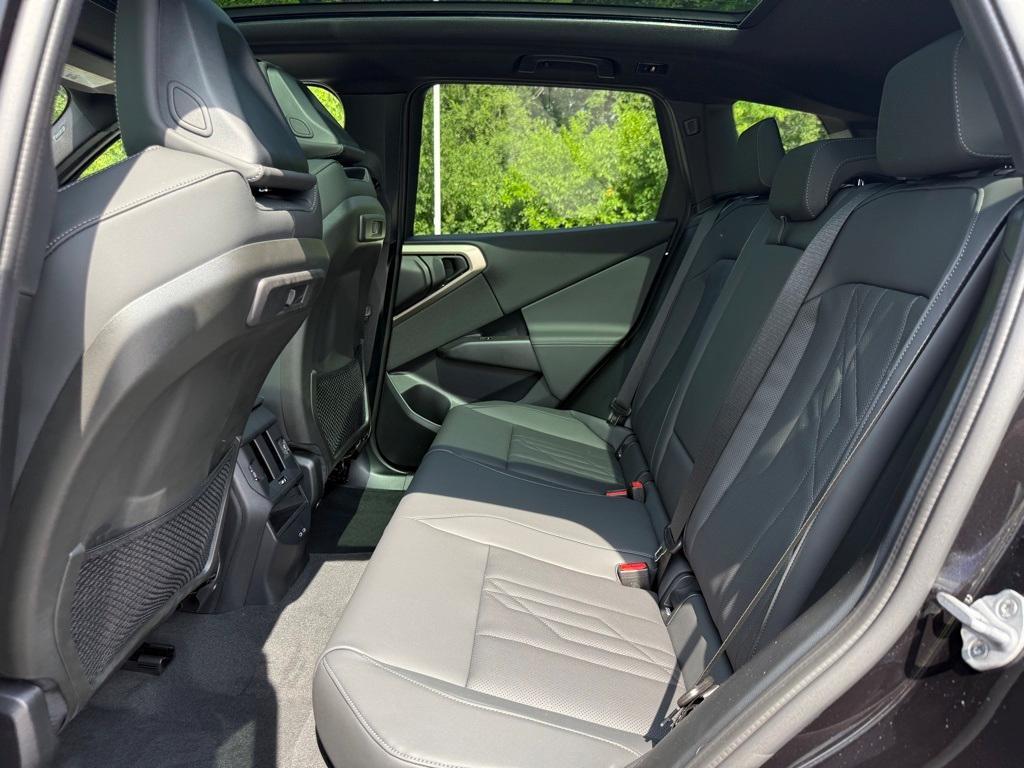 new 2025 BMW X3 car, priced at $54,050