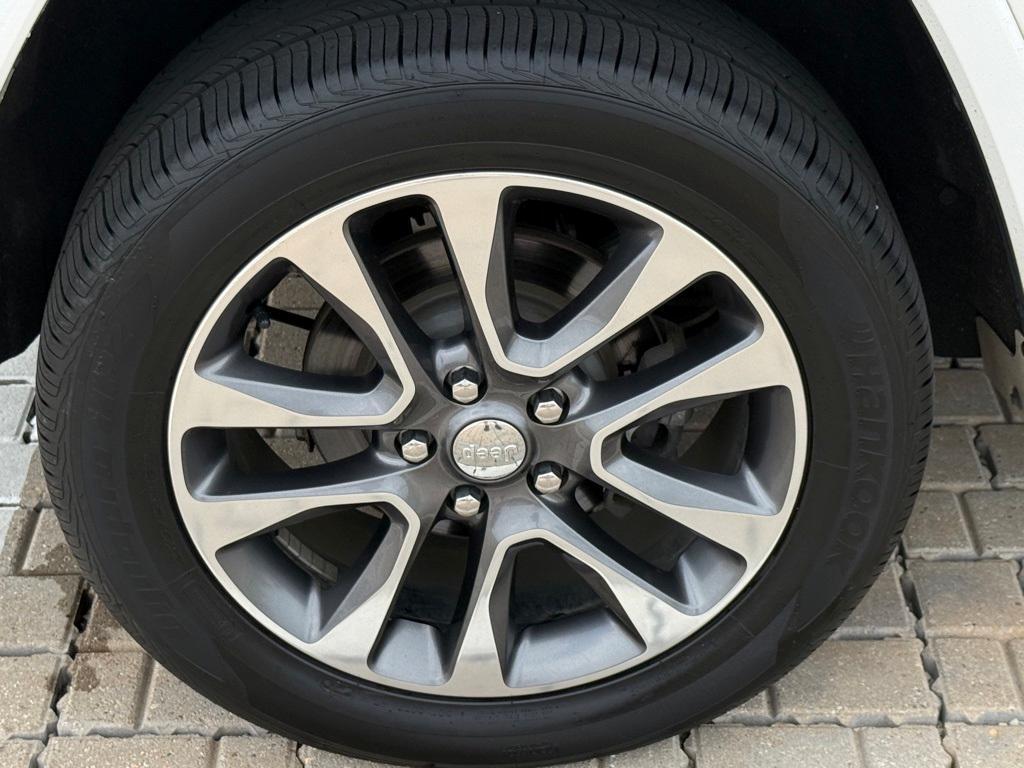 used 2018 Jeep Grand Cherokee car, priced at $23,099