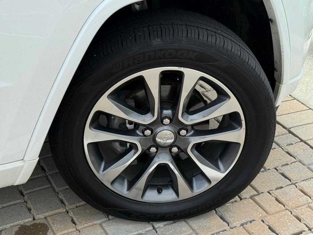 used 2018 Jeep Grand Cherokee car, priced at $23,099