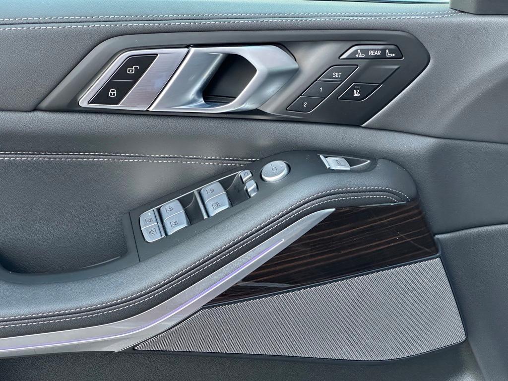 used 2025 BMW X7 car, priced at $78,950