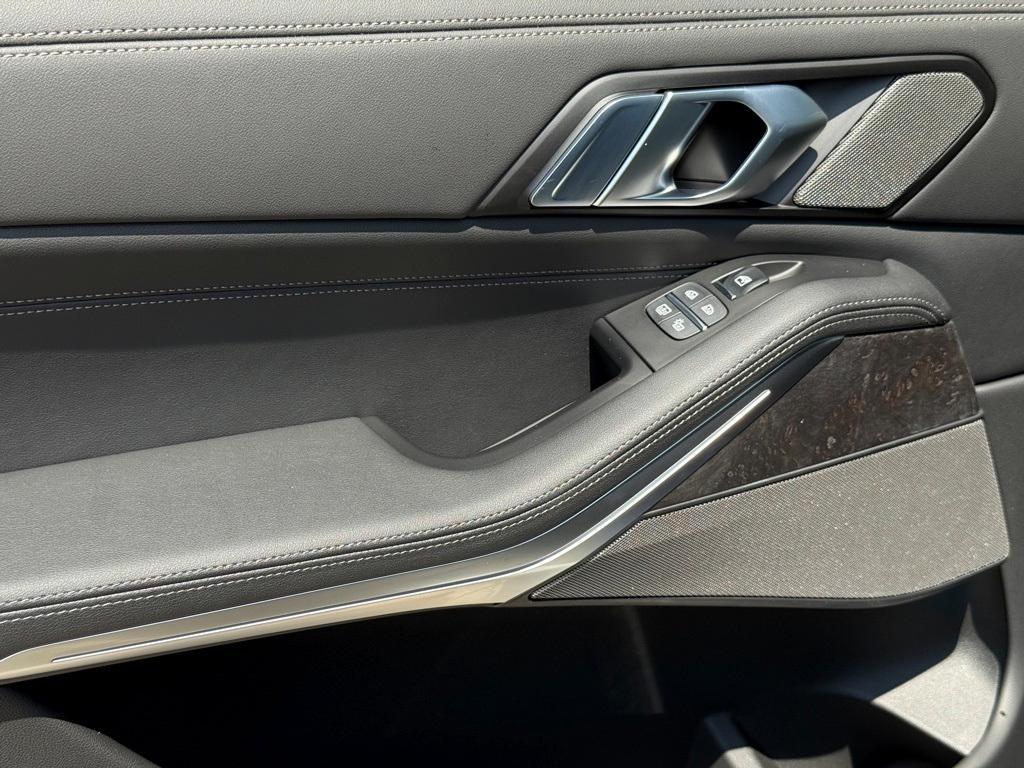 new 2026 BMW X7 car, priced at $99,175