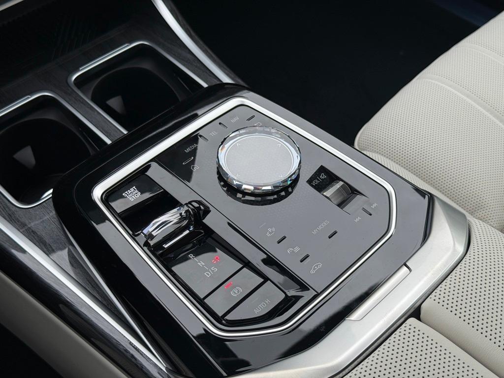 new 2025 BMW 740 car, priced at $111,670