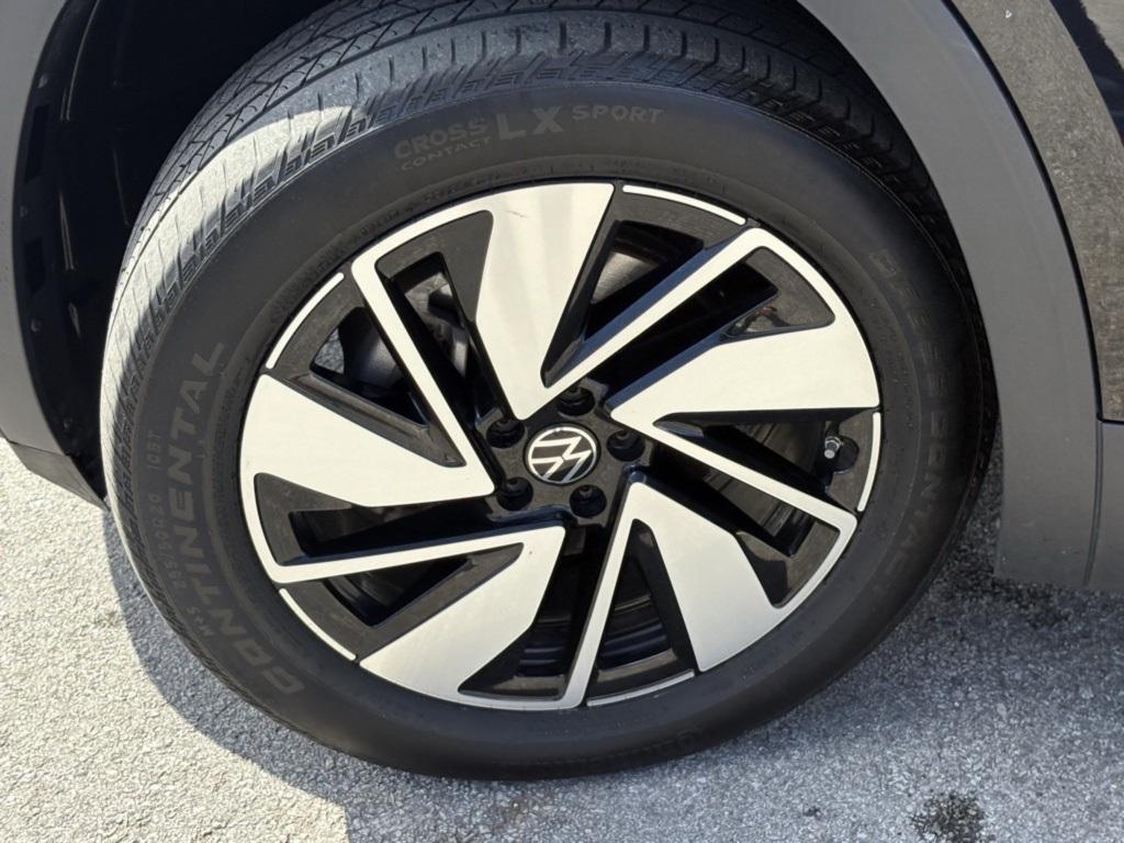 used 2024 Volkswagen Atlas car, priced at $31,147