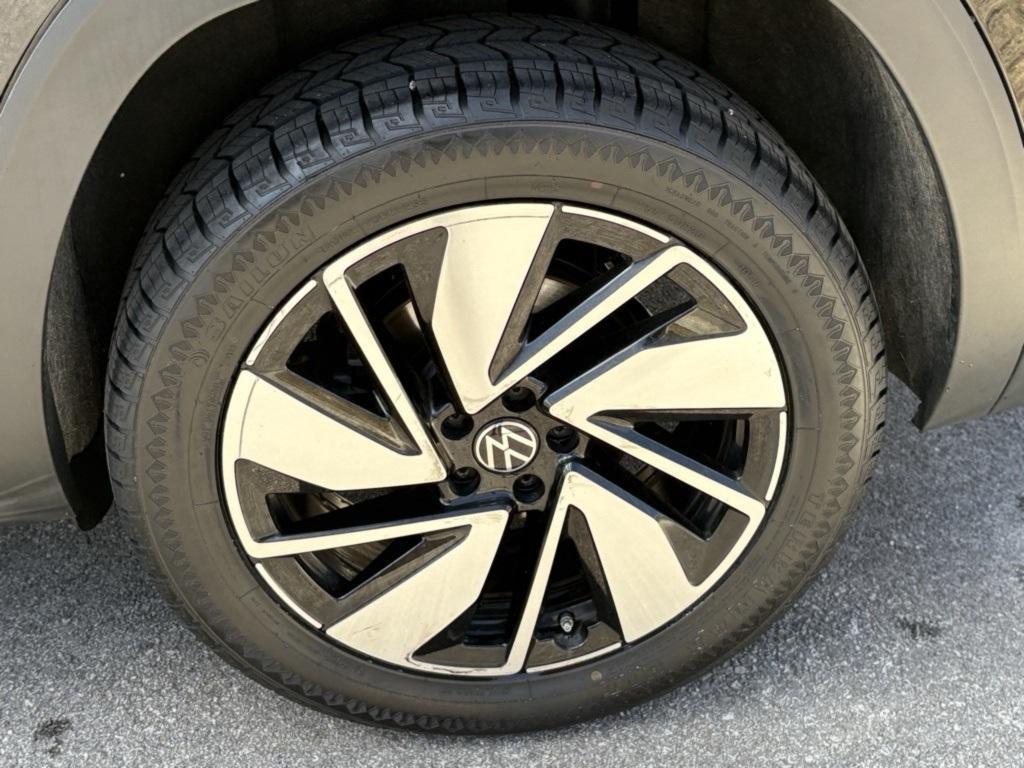 used 2024 Volkswagen Atlas car, priced at $31,147