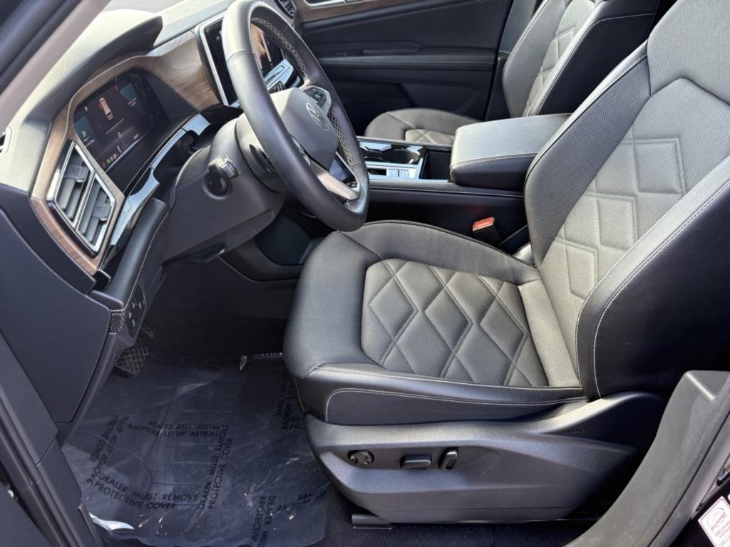 used 2024 Volkswagen Atlas car, priced at $31,147