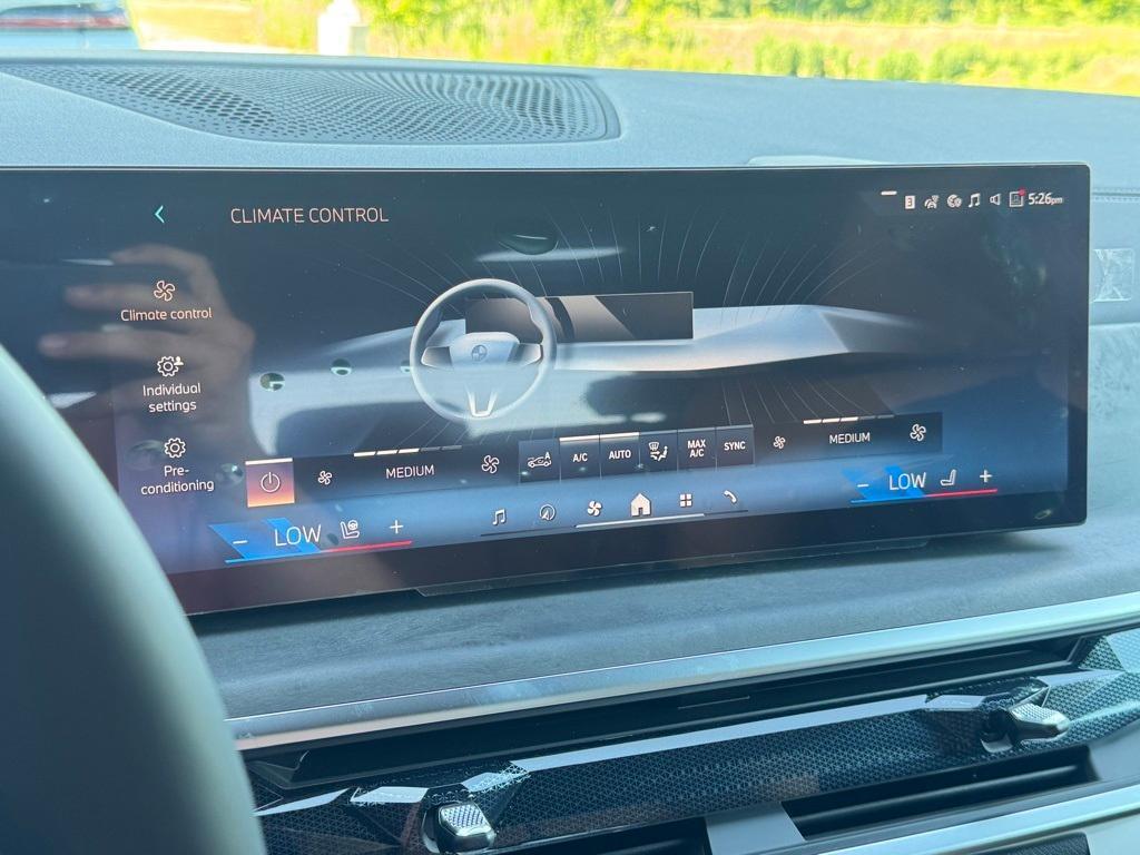 new 2026 BMW X7 car, priced at $98,005