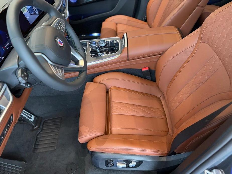 new 2025 BMW X7 car, priced at $161,645