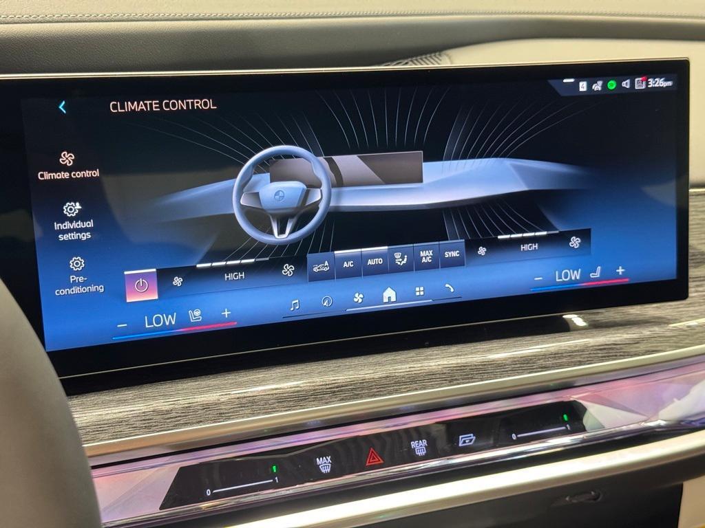 new 2025 BMW 760 car, priced at $128,680
