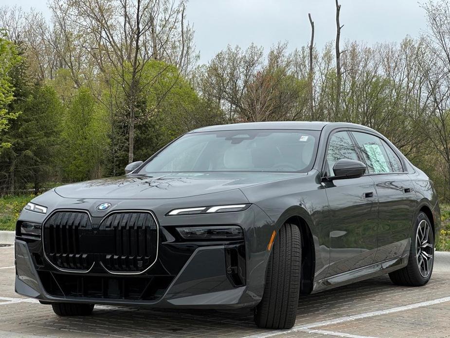 new 2024 BMW 760 car, priced at $127,175