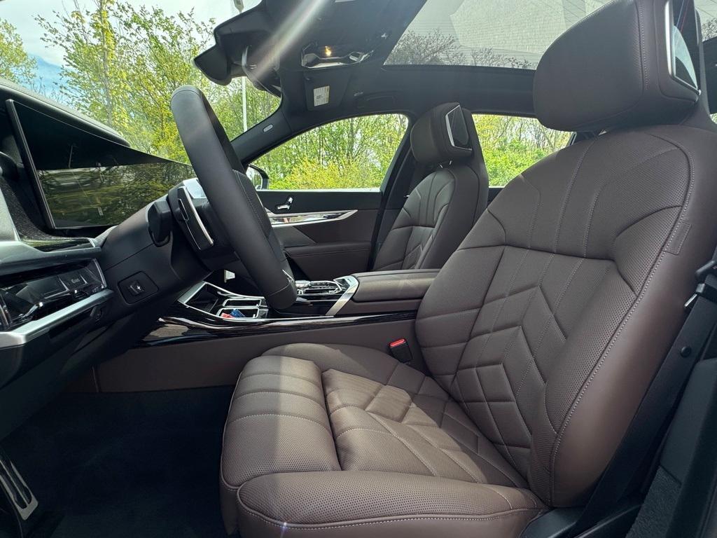 new 2025 BMW 740 car, priced at $105,905