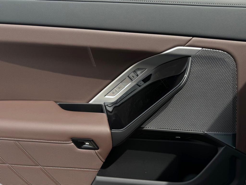 new 2025 BMW 740 car, priced at $105,905