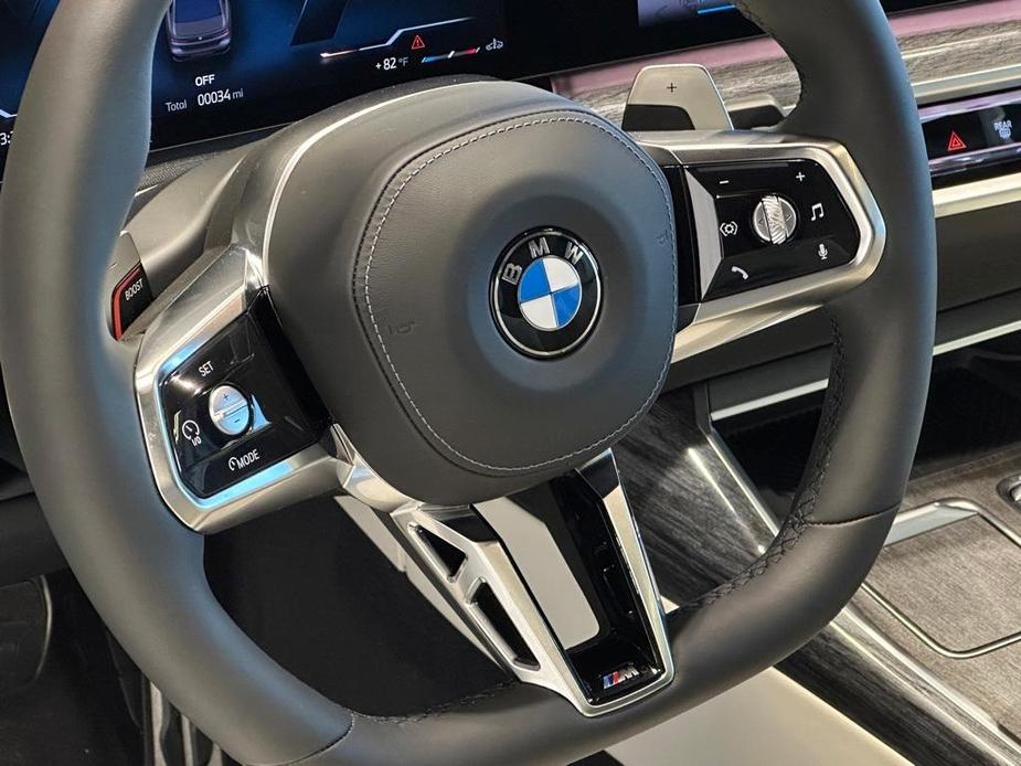 new 2024 BMW 760 car, priced at $150,275