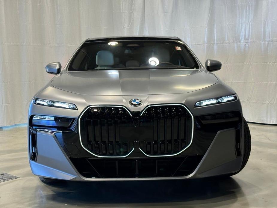 new 2024 BMW 760 car, priced at $150,275