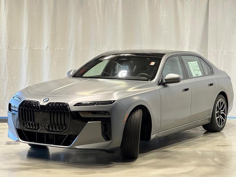 new 2024 BMW 760 car, priced at $150,275