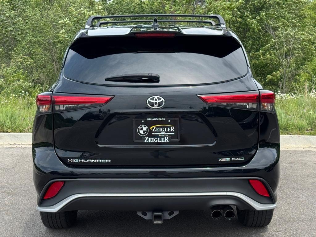 used 2023 Toyota Highlander car, priced at $37,899