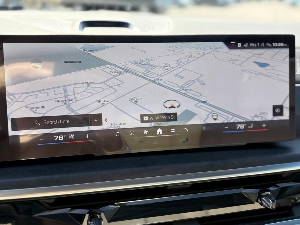 new 2025 BMW X7 car, priced at $126,975