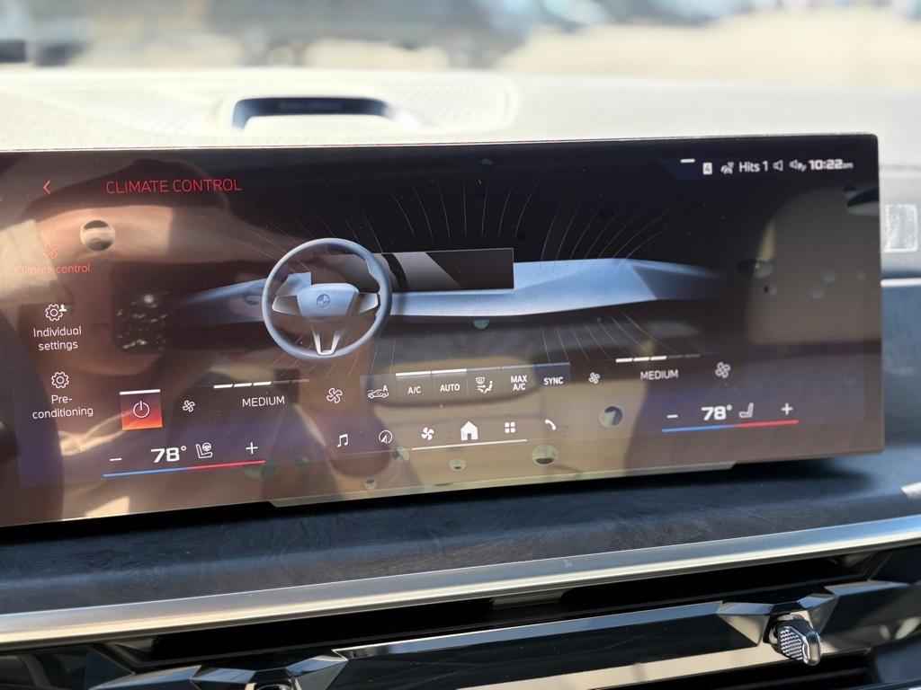 new 2025 BMW X7 car, priced at $126,975
