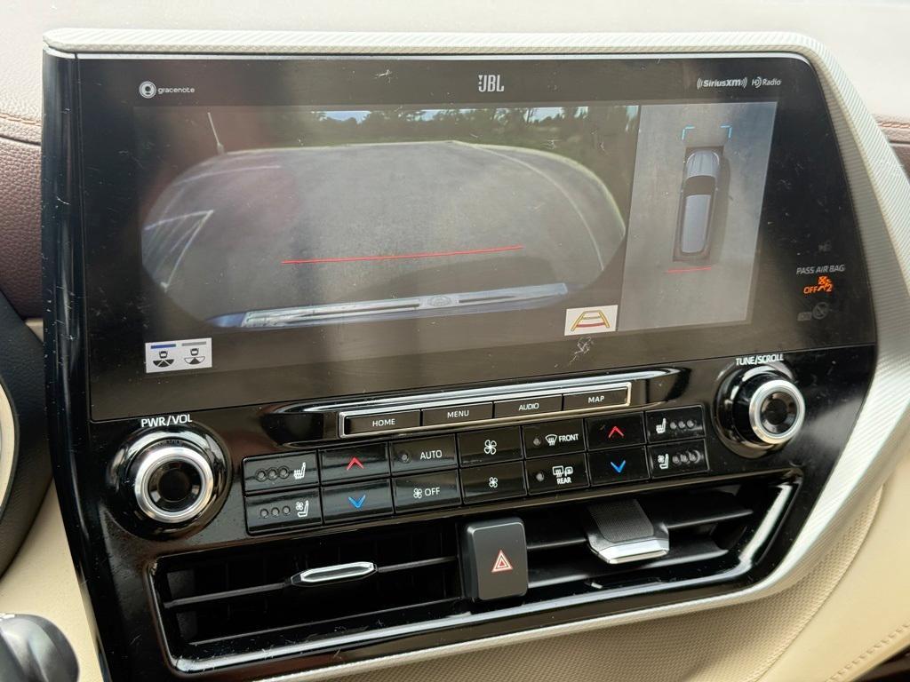 used 2022 Toyota Highlander Hybrid car, priced at $44,099