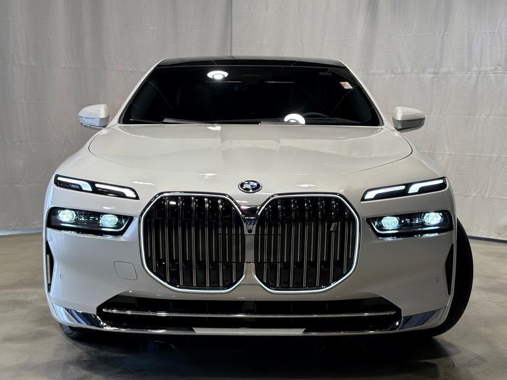 new 2025 BMW i7 car, priced at $127,125