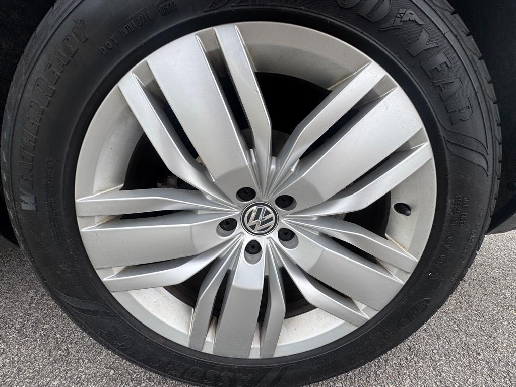 used 2019 Volkswagen Atlas car, priced at $18,599
