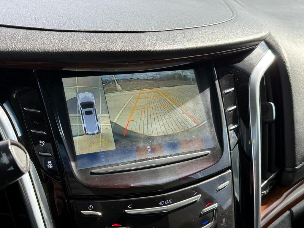 used 2019 Cadillac Escalade ESV car, priced at $30,099