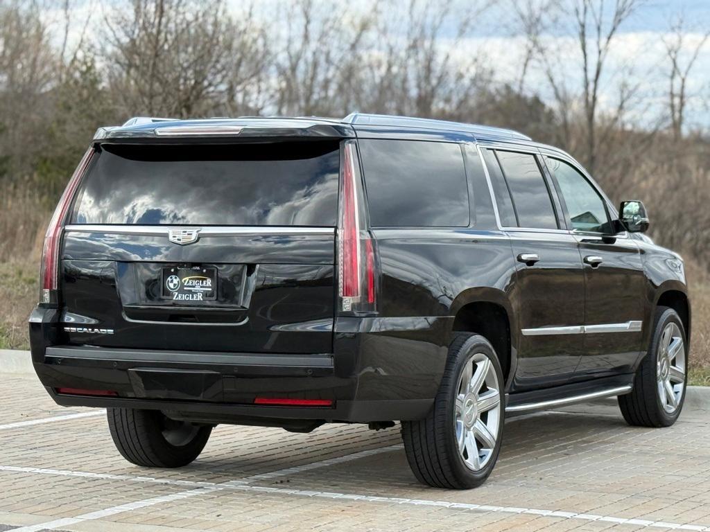 used 2019 Cadillac Escalade ESV car, priced at $30,099