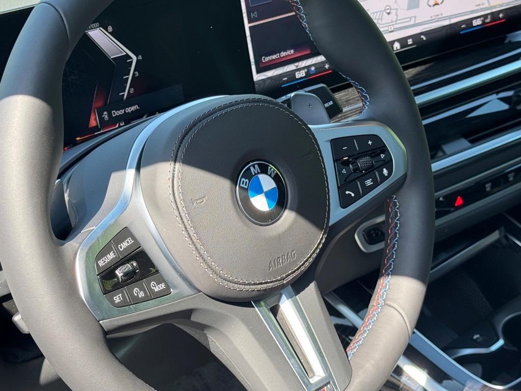 new 2026 BMW X7 car, priced at $115,205