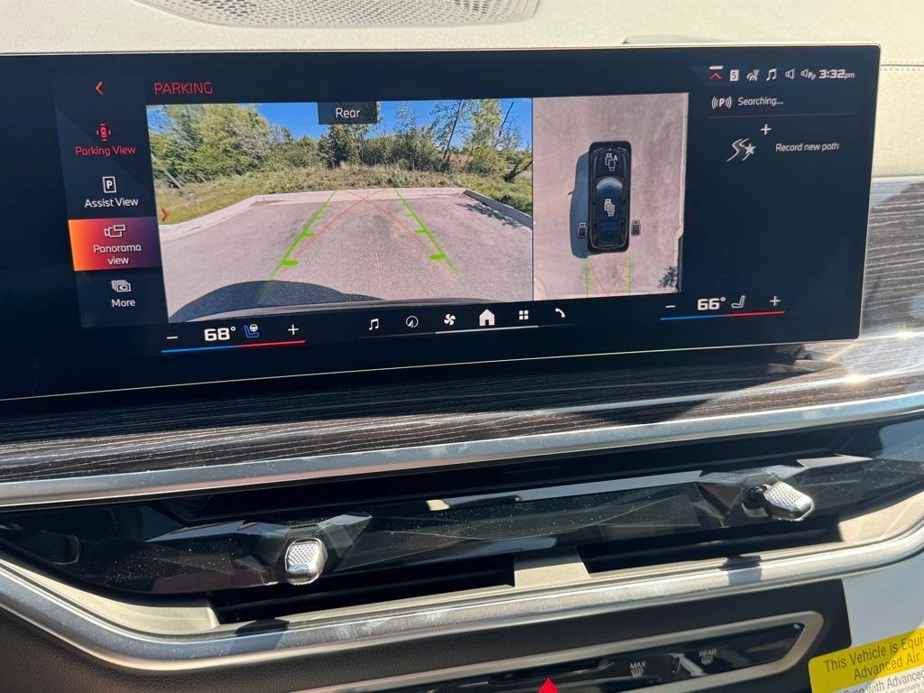 new 2026 BMW X7 car, priced at $115,205