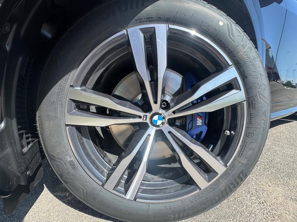 new 2026 BMW X7 car, priced at $115,205