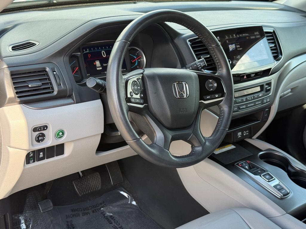 used 2022 Honda Pilot car, priced at $35,000