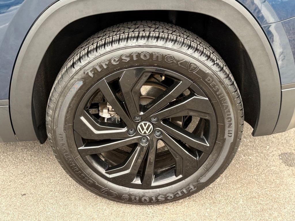 used 2022 Volkswagen Atlas car, priced at $30,325