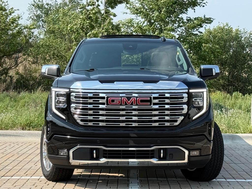 used 2023 GMC Sierra 1500 car, priced at $58,000