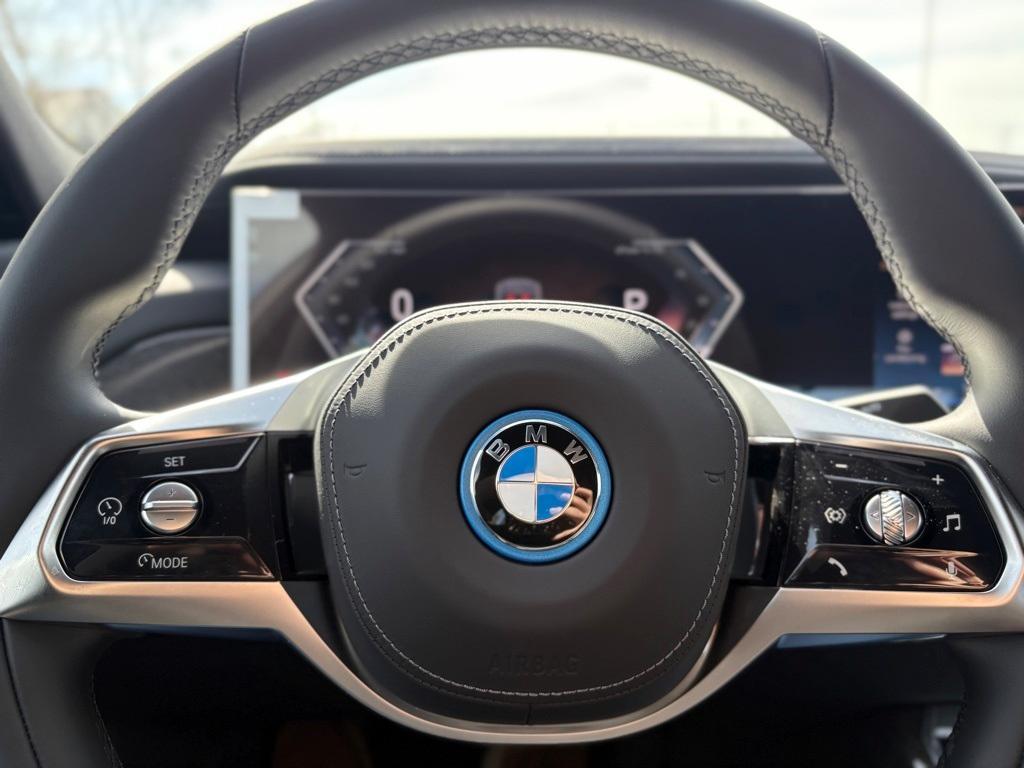 new 2025 BMW i7 car, priced at $127,125