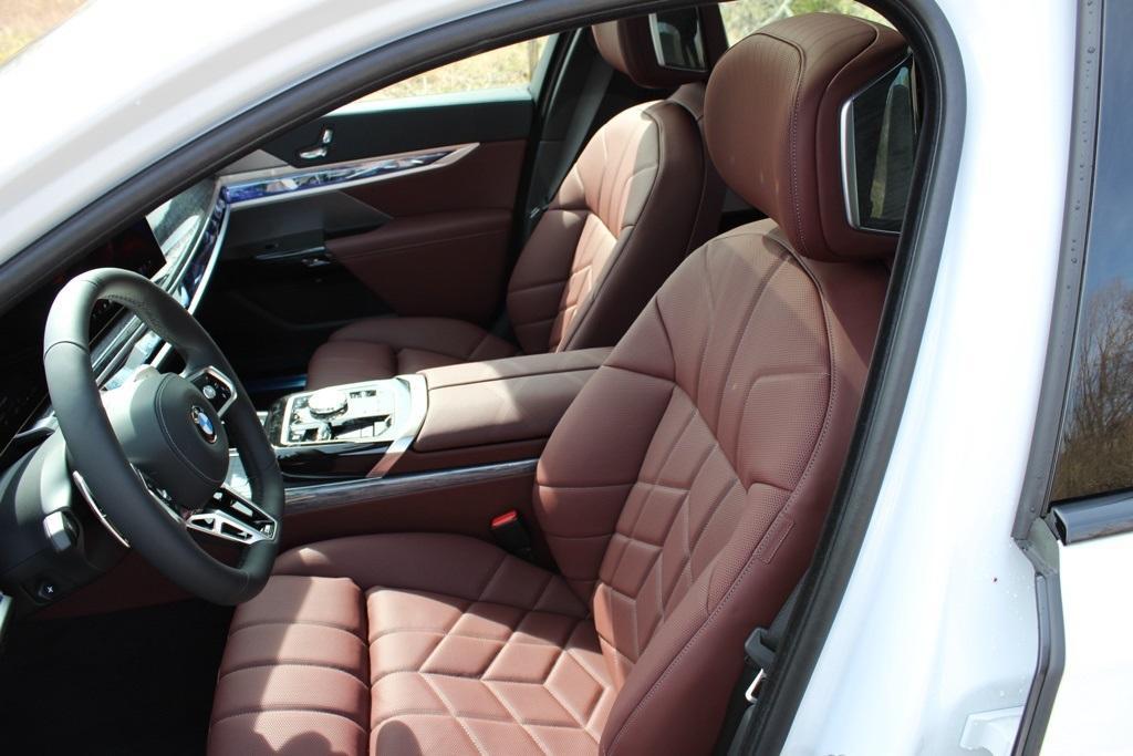 new 2025 BMW 760 car, priced at $129,980